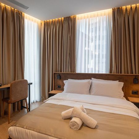 Hotel Boutique Jera Tirana Esterno foto