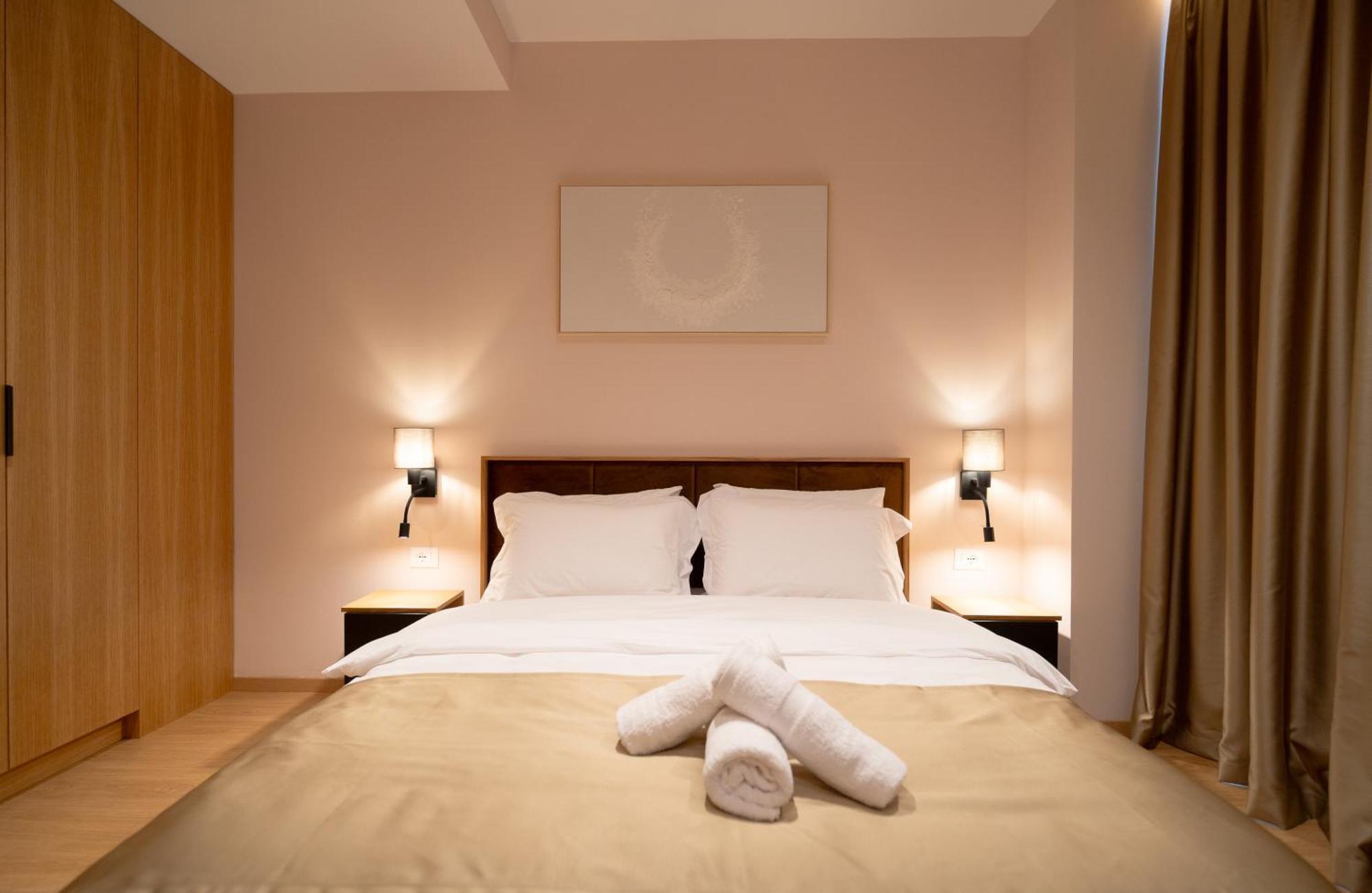 Hotel Boutique Jera Tirana Esterno foto