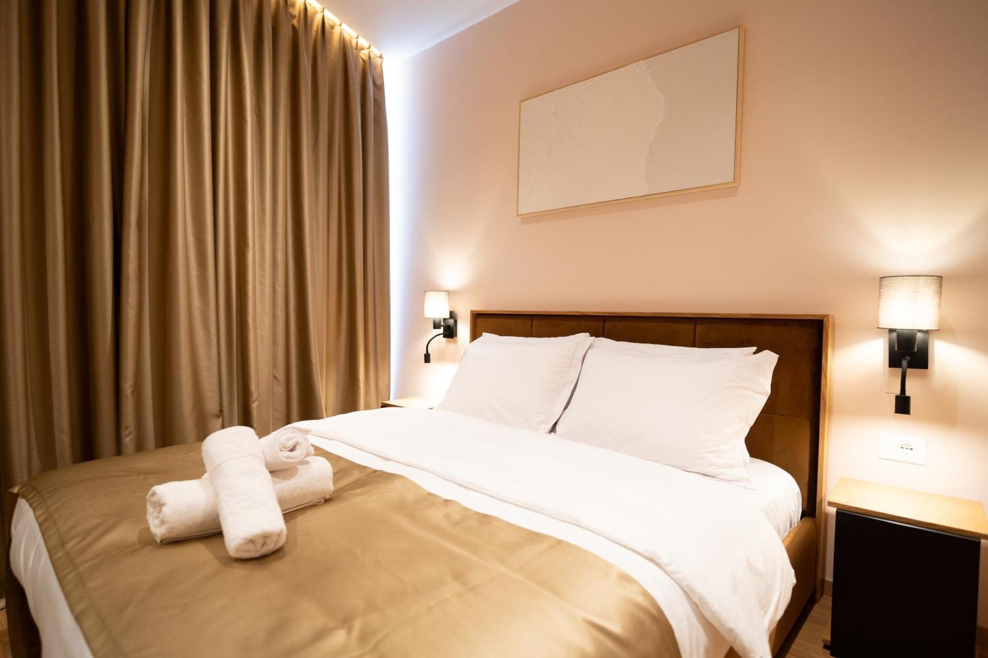 Hotel Boutique Jera Tirana Esterno foto