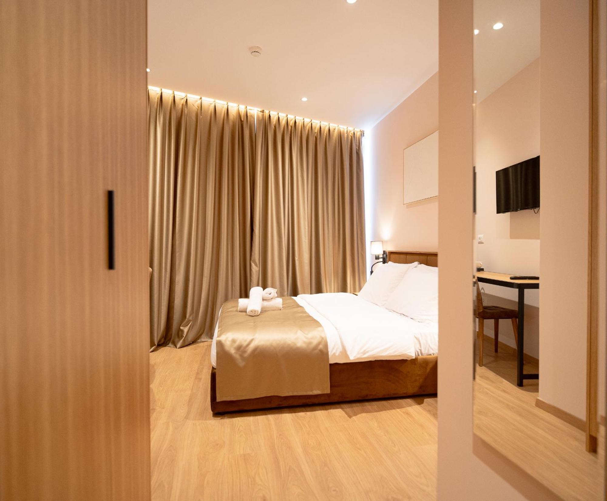 Hotel Boutique Jera Tirana Esterno foto