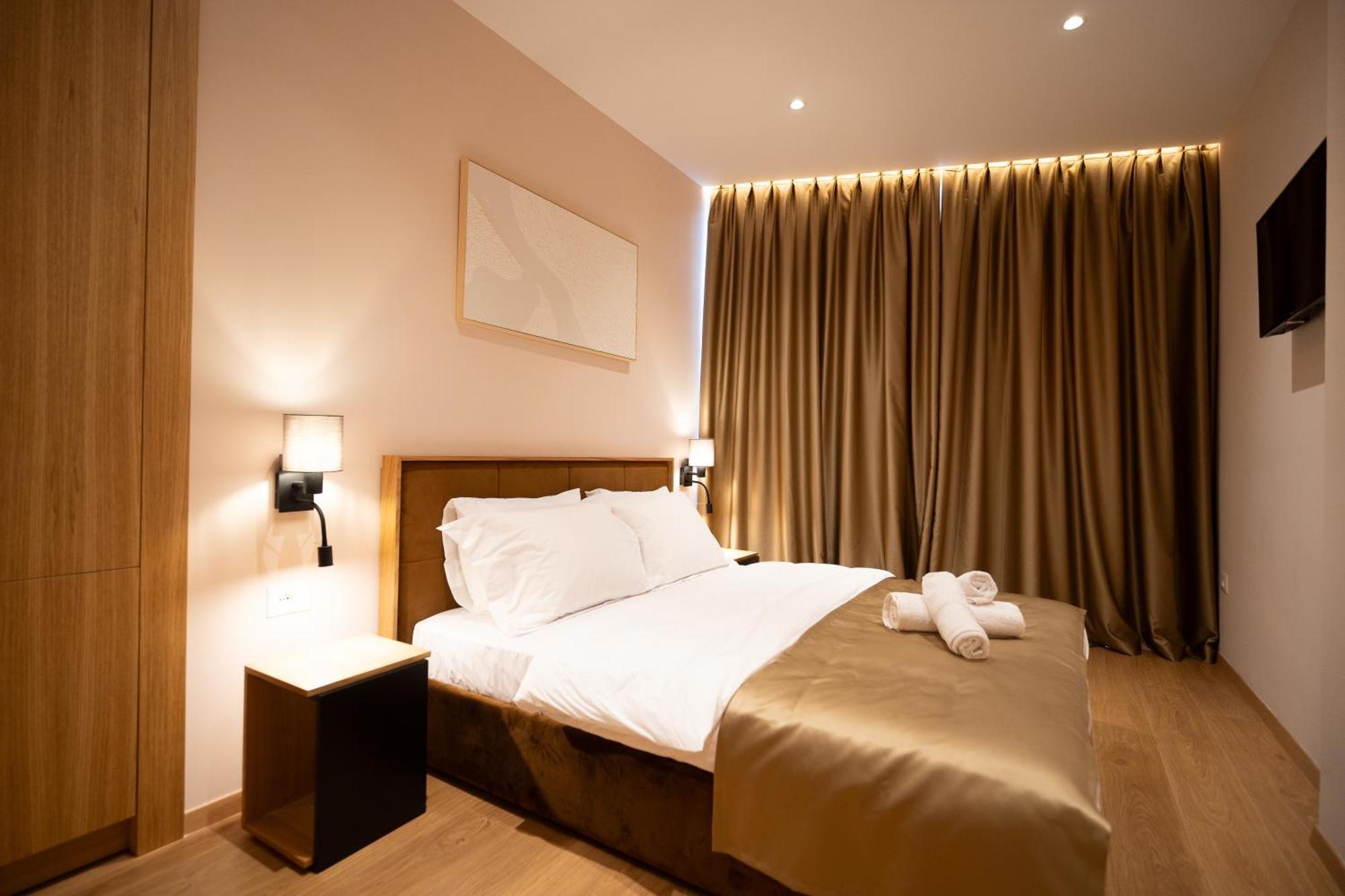 Hotel Boutique Jera Tirana Esterno foto